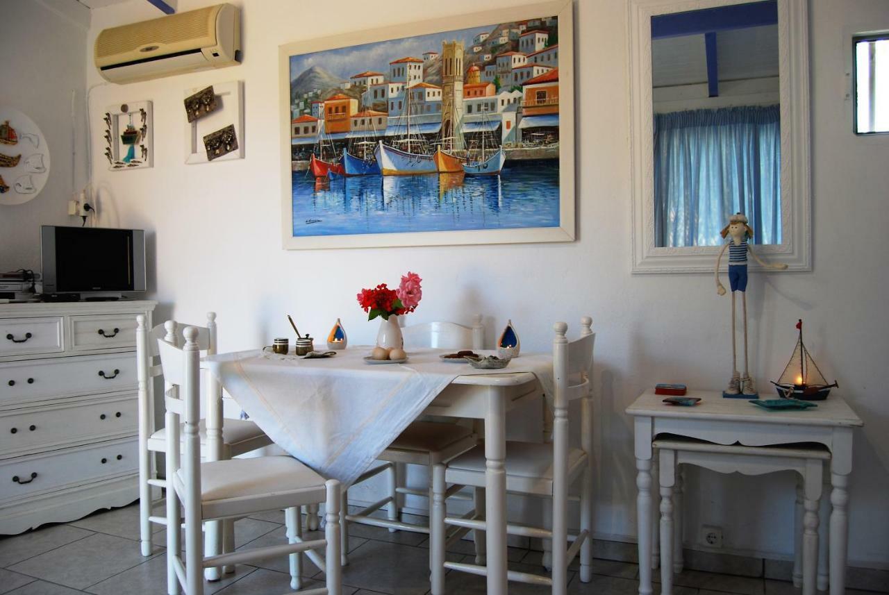 Killini Cottage Studio The Small Cyclades Kastro-Kyllini Bagian luar foto
