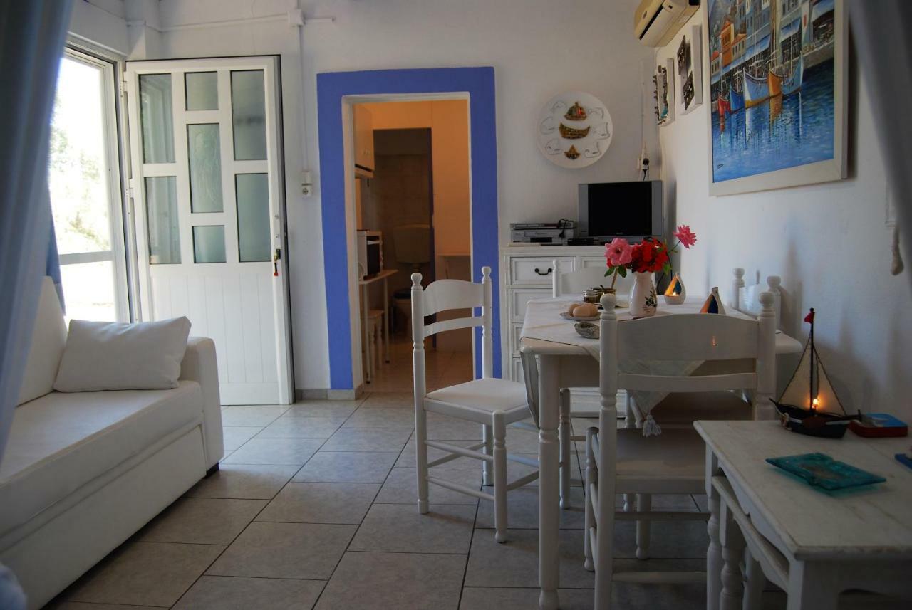 Killini Cottage Studio The Small Cyclades Kastro-Kyllini Bagian luar foto